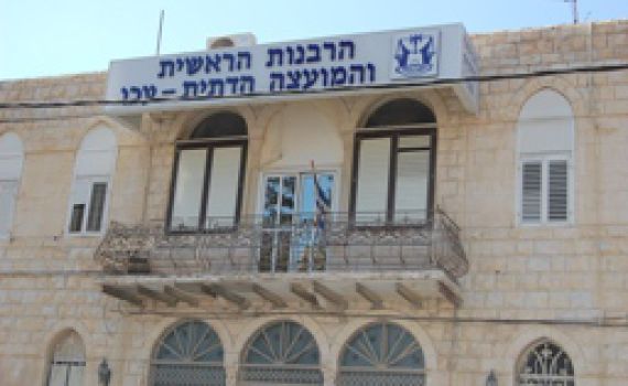 למה הדתיים בעכו עושים יותר אבל מקבלים פחות?