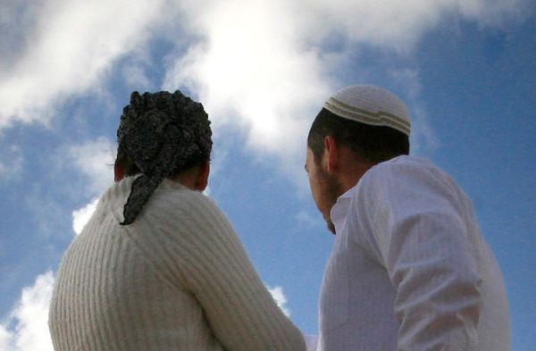 תצילו את החברים שלכם; אל תתנו להם להתגרש