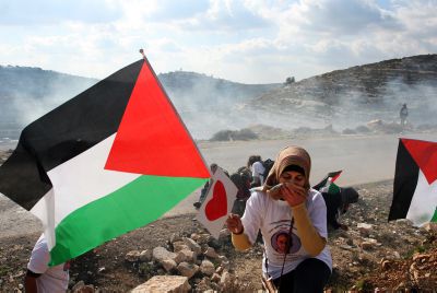 פעילות שמאל עמדו דום לזכר השאהידים