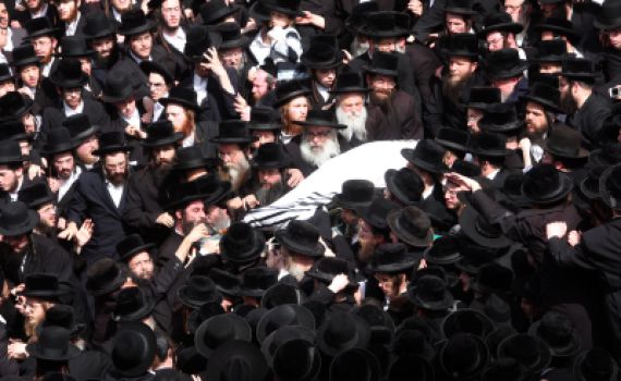 גלרייה: כך נראתה הלוויתו של האדמו"ר מויז'ניץ