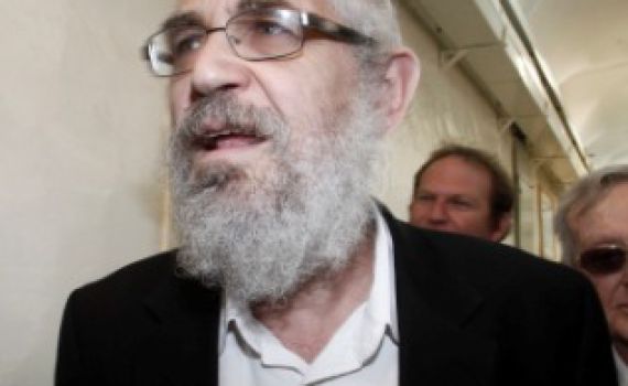 נדחה המשך משפטו של הרב מוטי אלון