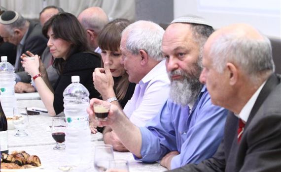 מיכאל איתן: "במקום כיפות סרוגות קיבלנו כיפות ברזל"