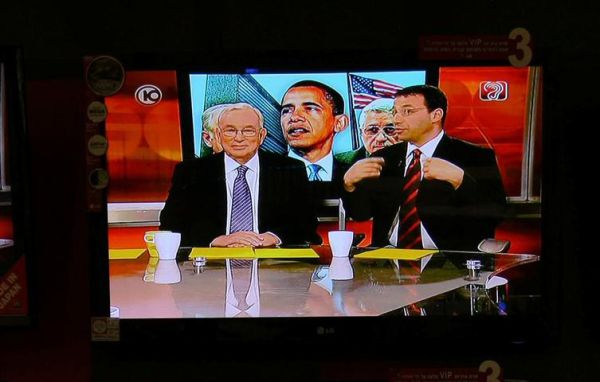 אתם קובעים מי העיתונאי המעצבן ביותר בטלוויזיה