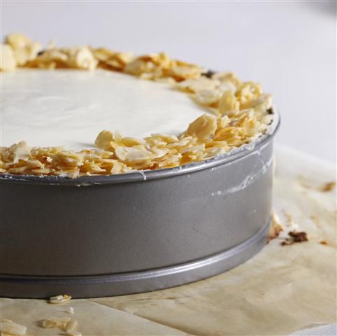 נשים בחג שבועות: תכיני עוגת גבינה ותשמרי על הילדים