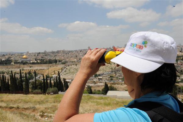 יום ירושלים: שיא מטיילים בגוש עציון