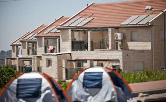 קראווילות ראשונות הובאו לבית אל