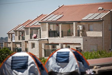 קראווילות ראשונות הובאו לבית אל