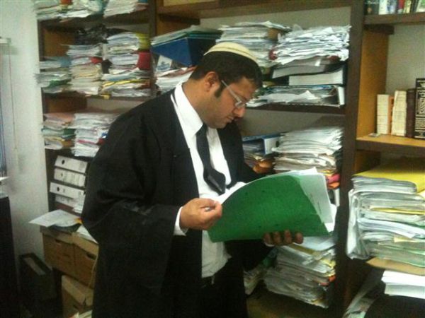 נא להכיר: עורך הדין איתמר בן גביר