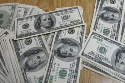 חלק ממרוויחי ברנרד מיידוף צריכים להחזיר את רווחיהם