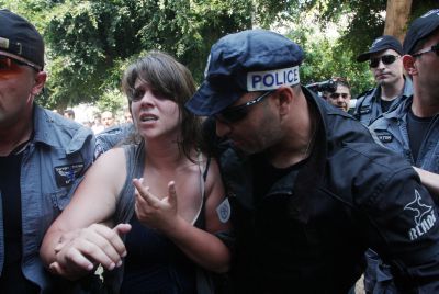 המחאה שלהם ההזדמנות שלנו