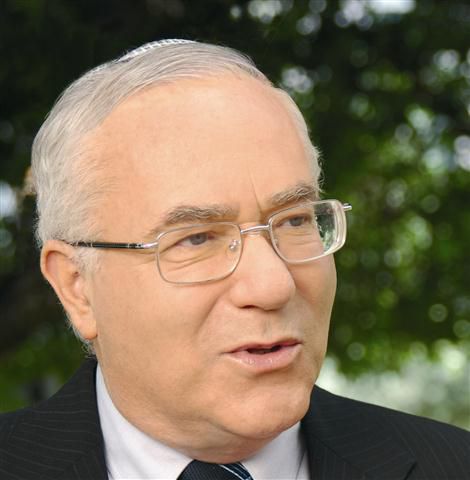 תומך נוסף ברב הרשקוביץ: נשיא מכללת נתניה