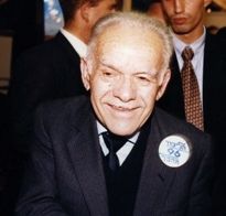 אלפים חולקים בכנסת כבוד אחרון ליצחק שמיר