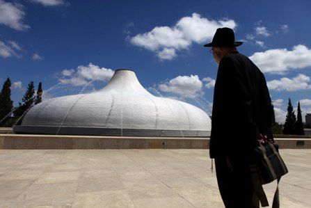 ההפרדה בין נשים לגברים הגיעה למוזיאון ישראל