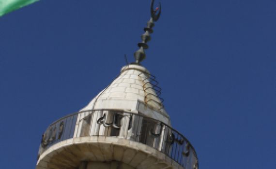 צפו: התגובה היהודית למואזין בארמון הנציב