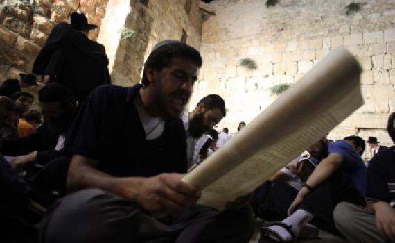 בין המצרים: במה תשעה באב חמור יותר מי"ז בתמוז?