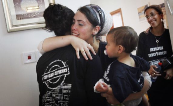 הרב אליעזר מלמד: שכונת האולפנה היא לא עמונה