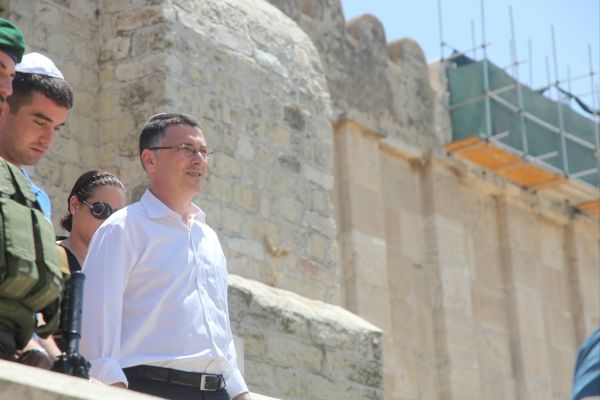 סער: "לא ניתן לספר את סיפור העם היהודי בלי חברון"