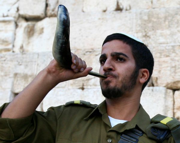 יוזמה: להשלים מניין בבסיסי צה"ל בראש השנה