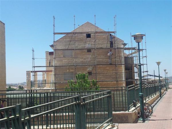 החל השלב ראשון בהריסת שכונת האולפנה בבית אל