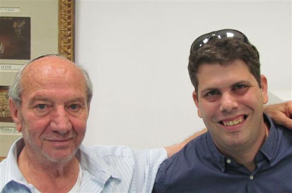 הצעירים של פעם: אליעזר שפר תומך בעמיעד טאוב