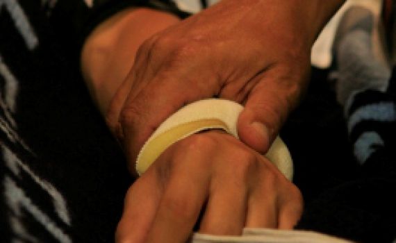 הבן מתחנן: בבקשה תתפללו על אבא שלי