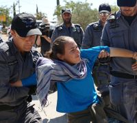 פינוי מגרון: כוחות יס"מ מגרשים את הנערים המתבצרים