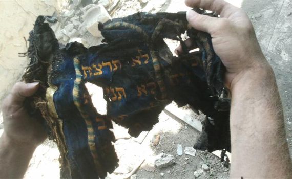 עשרים שנה אחרי שנשרף יחזור בית הכנסת לפעילות