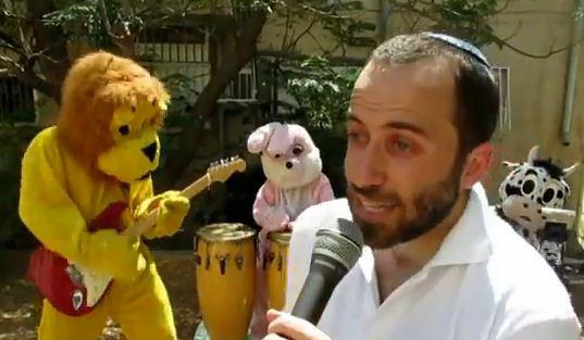 יאיר אורבך מאחל שנה טובה עם שיר על המצב