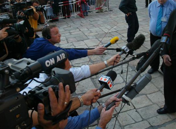 עשה ואל תעשה כשאתה מתראיין לתקשורת העוינת