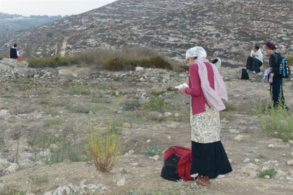 אלפי נשים שחזרו את תפילת חנה בתל שילה