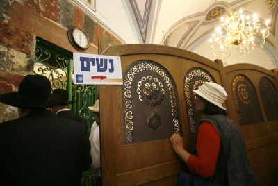 תפילה במערת המכפלה שווה פי 8 יותר מתפילה באומן