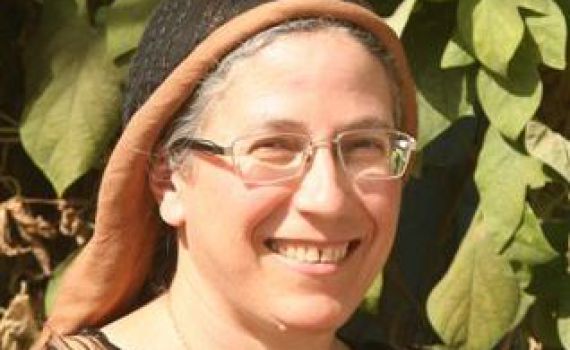 אחרי נחום ברנע: סטרוק תובעת גם את עקיבא אלדר