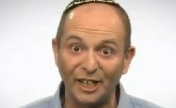 צפו: 'ארץ נהדרת' משווה את בנט ללוינגר ולברוך גולדשטיין