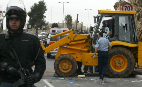 הטרור מתגבר: רבש"ץ מעלה מכמש ניצל מניסיון דריסה