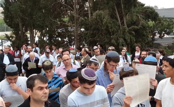 מאות באזכרה לרב נריה זצ"ל: "באנו לשאוב כוח מדמותו"