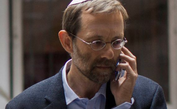 פייגלין השתחווה בהר הבית ונעצר על ידי שוטר סמוי