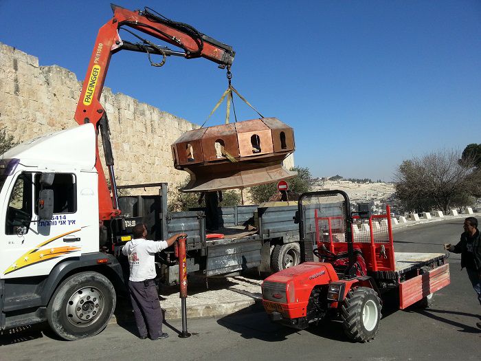 מתכוננים: הכיור לבית המקדש השלישי הגיע לירושלים