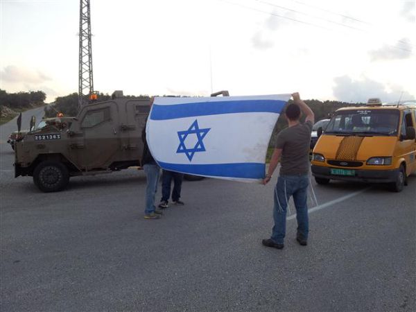 טרור האבנים נמשך: הכביש נחסם לנסיעת ערבים