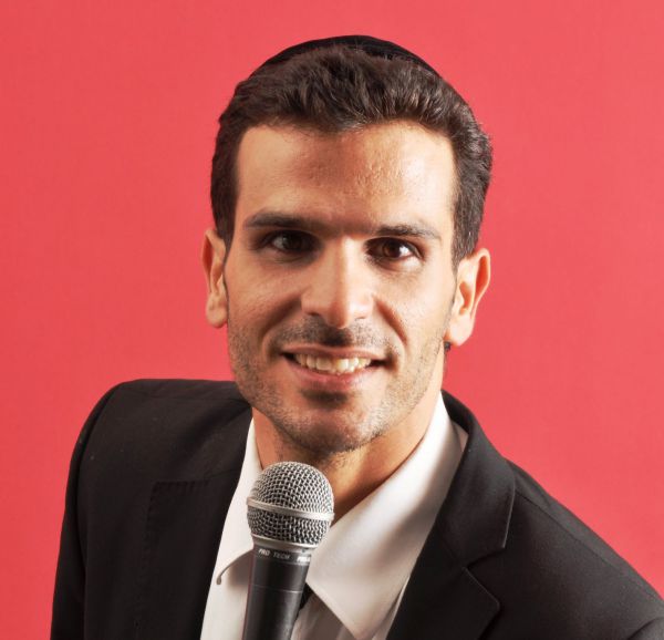 האזינו: הזמר אסף שפר מתחתן הערב וזו המתנה לאשתו