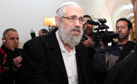 תפנית במשפט הרב אלון: כתב האישום נגדו קוצץ בחצי