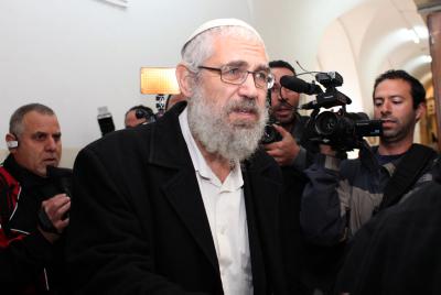 תפנית במשפט הרב אלון: כתב האישום נגדו קוצץ בחצי