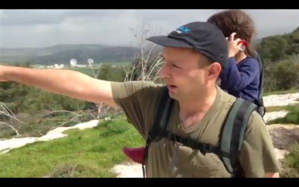 מה עושה נפתלי בנט בפורים?