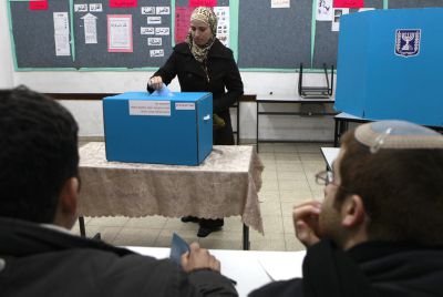 השוטרים לא מנעו זיופים; מח"ש לא תפתח בחקירה