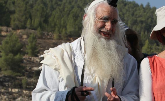 איך הפסקתי לשנוא והתחלתי לאהוב את הרב מנחם פרומן?