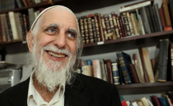 הרב שרלו סופד לרב פרומן זצ"ל: בן חורין מבקש שלום