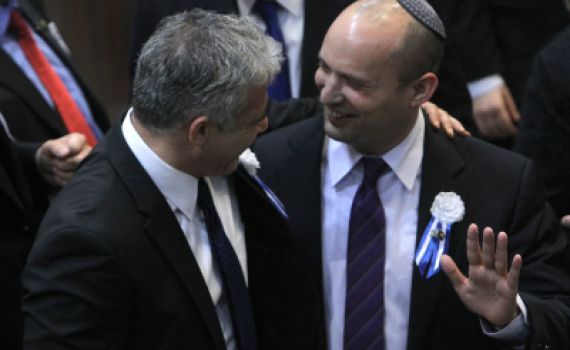 פשרת בנט: הרב פירון לחינוך; לפיד יוותר על תיק הפנים