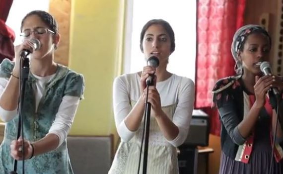 מיקה קרני: "המפגש עם הבנות הדתיות השפיע עליי רבות"