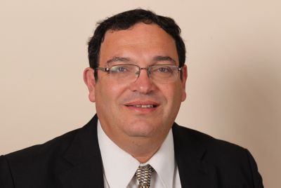 לשכת הרב פירון: ההלכה אינה מייצגת את עמדותיו האישיות