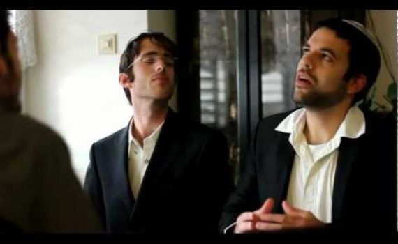 אנדרדוס בקטע חדש:  איך בוחרים חזן לבית הכנסת