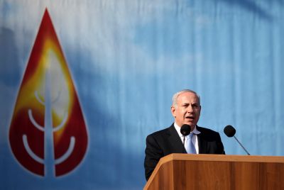 "בעיניים דומעות ובלב מלא גאווה, אנו מצדיעים לנופלים"